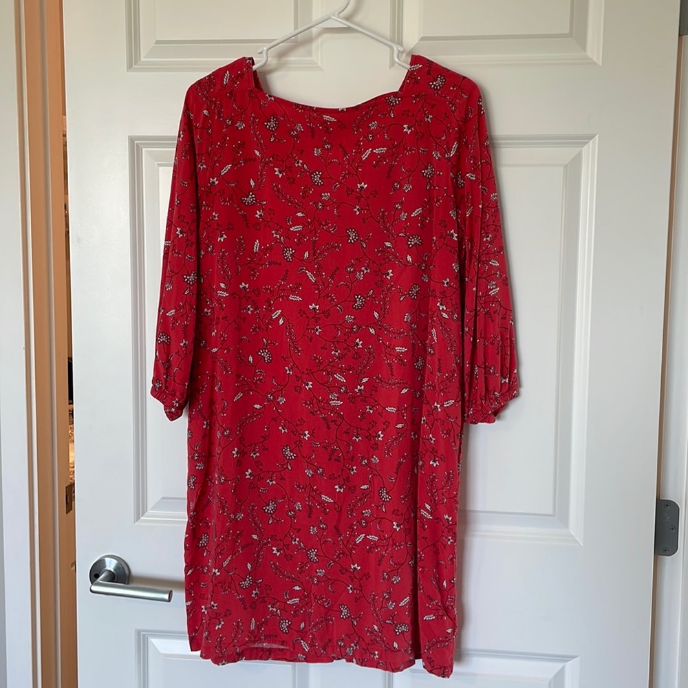 Women’s Gap dress size M